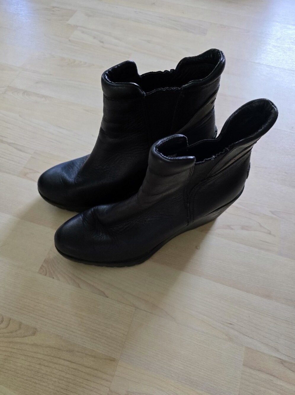 Sorel After Hours Ankle Wedge Chelsea Boot Waterproof Size 9
